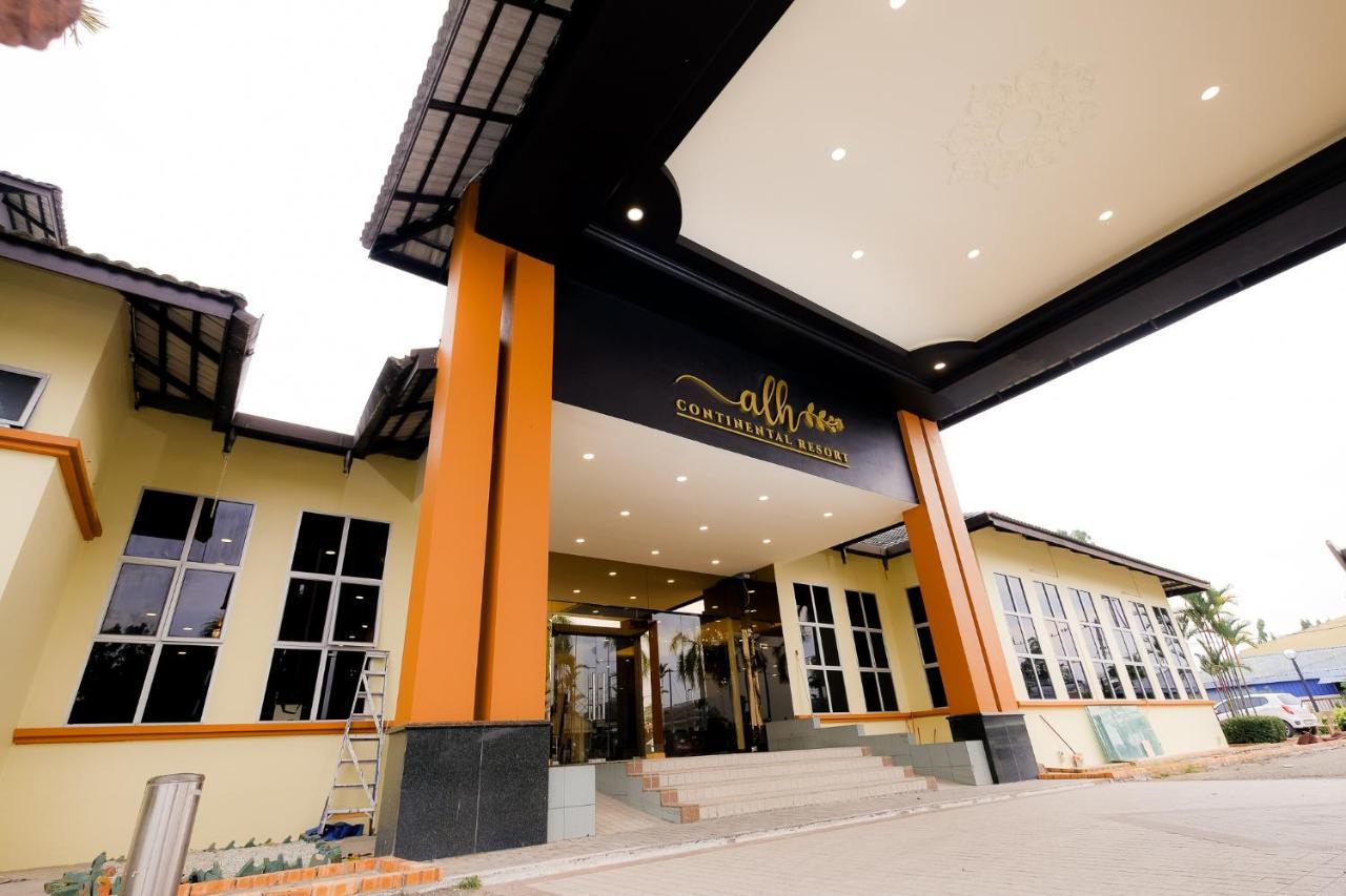 Karak Super Oyo Capital O 90146 Alh Continental Resort מראה חיצוני תמונה